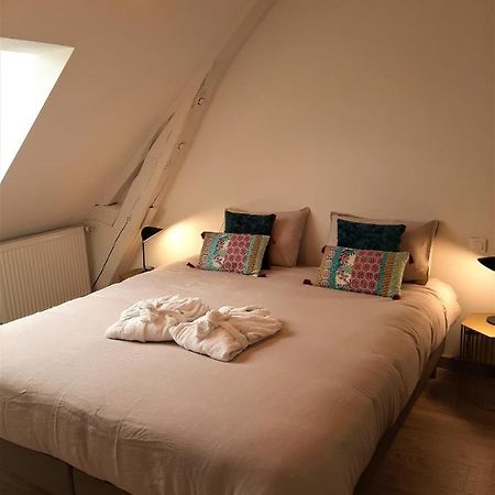 Le Feneau Maison D'Hotes Creuzier-le-Neuf Екстер'єр фото